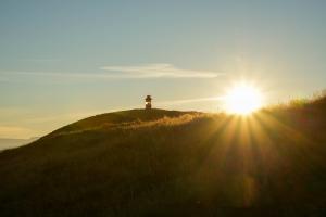 Sonnenaufgang in Stykkishólmur, Island.