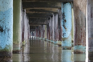 Muster unter der Brücke 