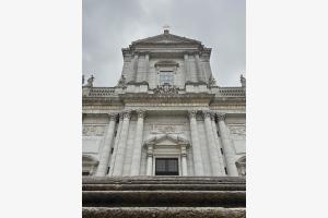 St. Ursen Kathedrale mal aus einem anderen Blickwinkel St. Ursen Kathedrale mal aus einem anderen Blickwinkel