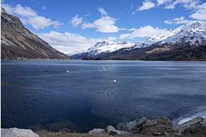 Der See taut auf