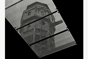 Hinter Gitter