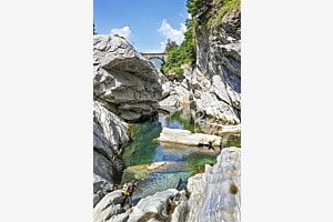 Taucher in der Schlucht