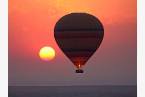 Ballonfahrt beiSonnenaufgang Ballonfahrt beiSonnenaufgang