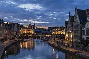 Leie Fluss mit Zunfthäuser in Gent