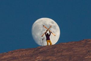 Stay wild moon child ! Stay wild moon child !