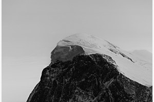 People on the mountain 