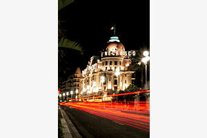 Negresco bei Nacht (Nizza) Negresco bei Nacht (Nizza)
