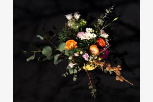 Flowers in black Flowers in black