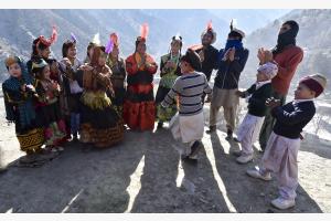 Kalashi feiern Wintersonnenwende