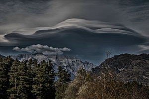 Föhnwolke in Thusis