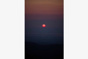 Wenn d Sunne hingerem Jura ungergeit