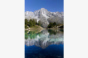 Berg im Bergsee