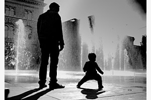 A l'attaque ! ... des jets d'eau. Bundesplatz Bern