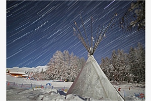 Startrail mit Tipi Startrail mit Tipi