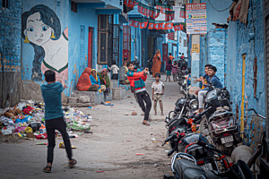 Street - Cricket in the streets of Jodpur - India