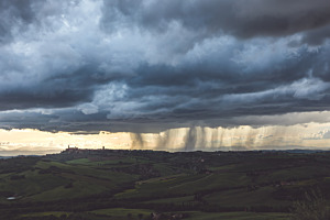 Regen über der Toskana