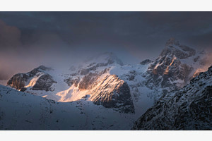 Morgenlicht in den Bergen