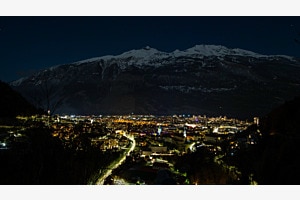 Alpenstadt Chur bei Nacht