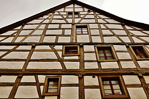 Riegelhaus- Fassade