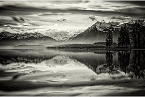 Thunersee mit Niesen
