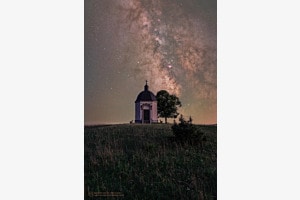 Alte Kapelle unter den Sternen 