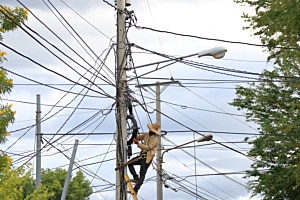 Kabel-Wirrwarr Kabel-Wirrwarr
