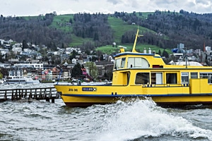 Yellow Schiff auf dem Zugersee