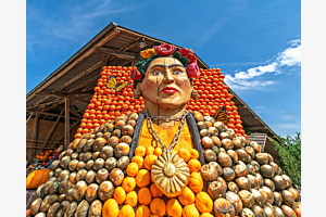 FRIDA KAHLO