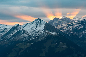 Sonnenaufgang in den Bergen