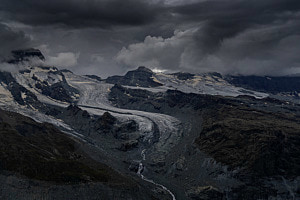 Gewitteralarm über dem Gornergletscher