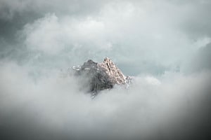 Versteck in den Wolken