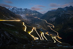 Lichtströme im Gebirge Lichtströme im Gebirge