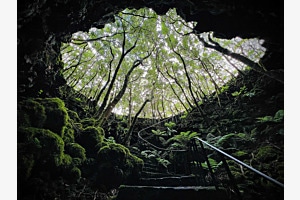 Höhle aus Lave