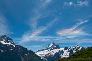 Regenbogenwolke