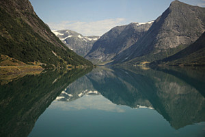 Spiegelglatt in Norwegen