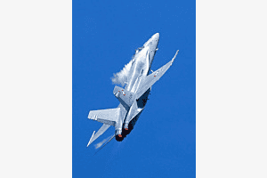 F/A18 über dem Flugplatz Grenchen