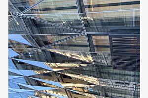 Spiegel-Fassade Spiegel-Fassade