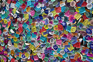 Kleberwand ,Ausgang Museum Lausanne
