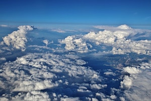 Über den Wolken