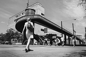The walking woman 