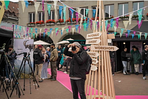 „Im Zeichen der Linse“ – Begegnungen, Workshops und gemeinsame Leidenschaft in der Welt der Fotografie.