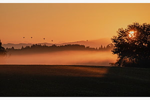 Ballonfahrt im Sonnenaufgang