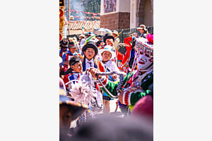 Peru tanzt durch die Strassen