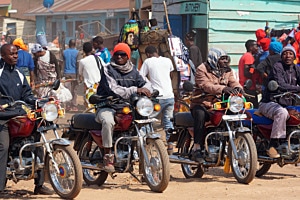 Strassenfest in Uganda