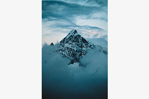 Zwischen Wolken