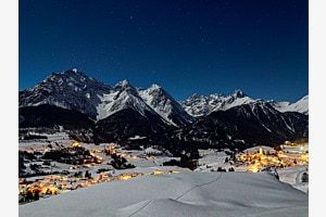 Ftan Berglandschaft bei Nacht
