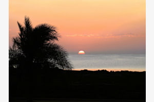 Sonnenaufgang am Roten Meer