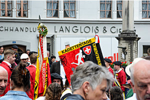 Man steht ein Bisschen rum
