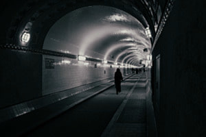 Hanseatischer Tunnelblick (Hamburg, alter Elbtunnel)