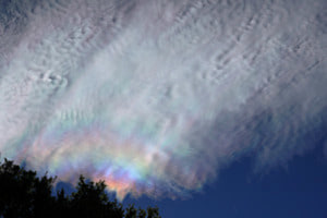 Regenbogen-Wolke